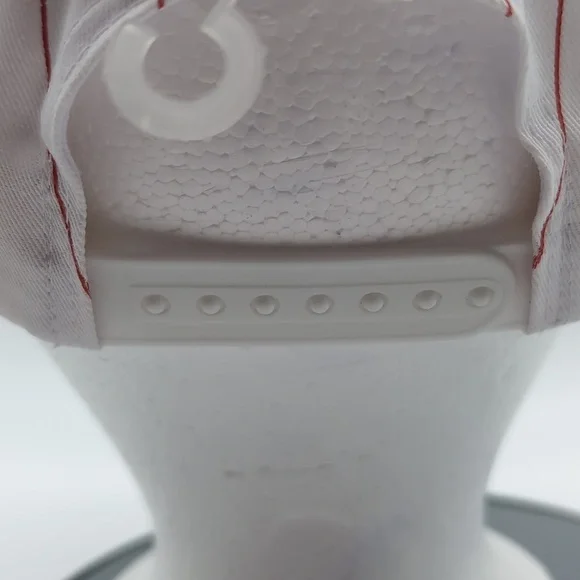 MLB| NWT Vintage MLB Red Cincinnati Reds Sports Cap Snap Back Grey Brim - Picture 8 of 14